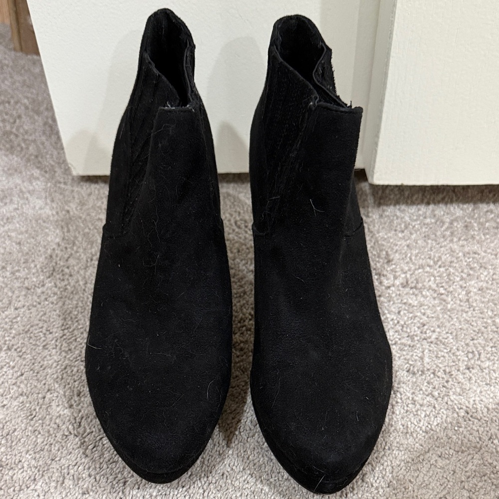 Dexflex Comfort Black Ankle Booties